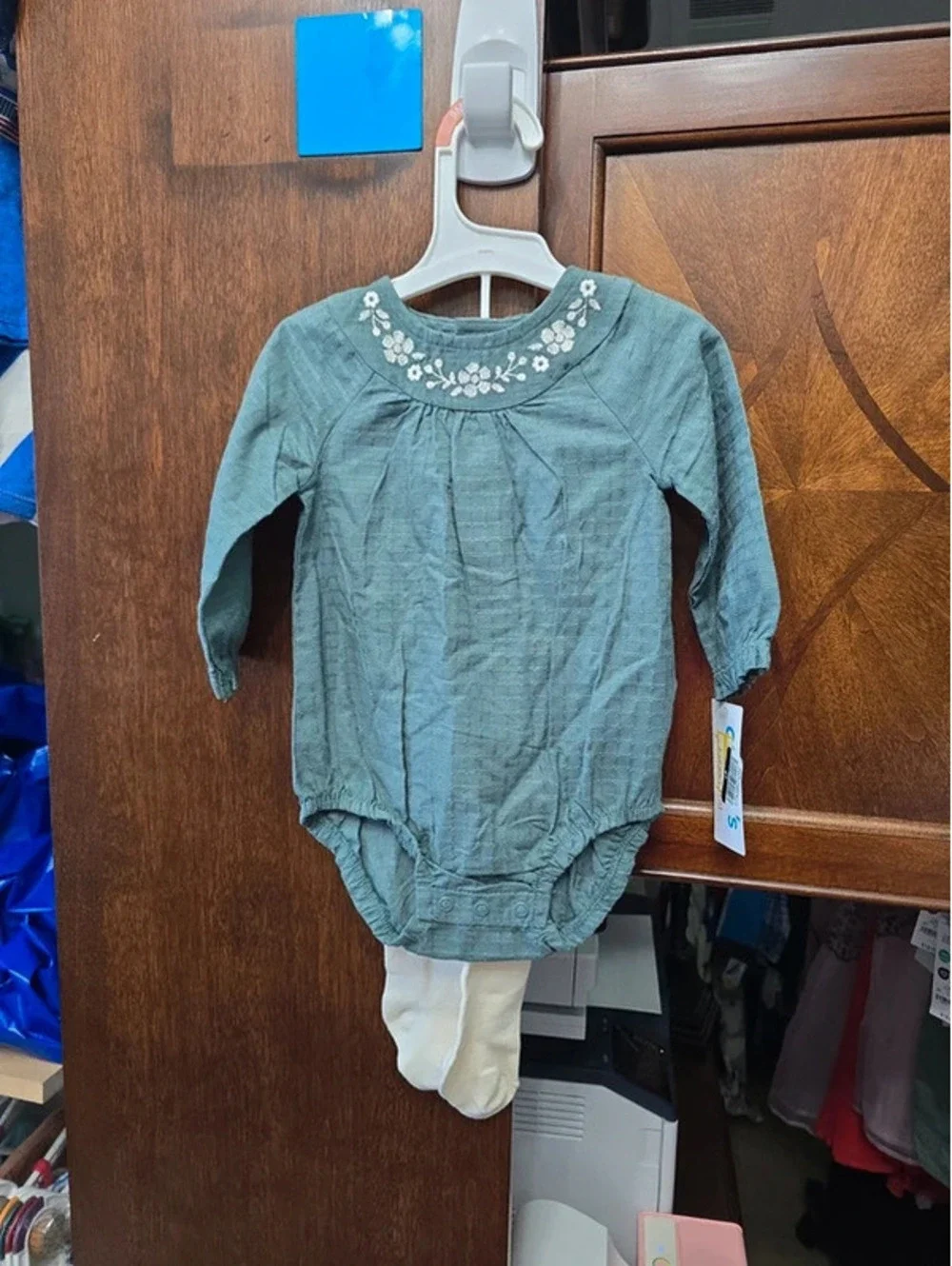 6m brand new romper with tights from carter's item, 248G5